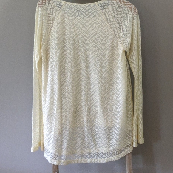 Anthropologie Hazel lace bell sleeved top - Picture 8 of 9